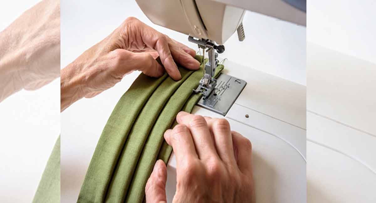 Cloth masks are useless, say US health experts