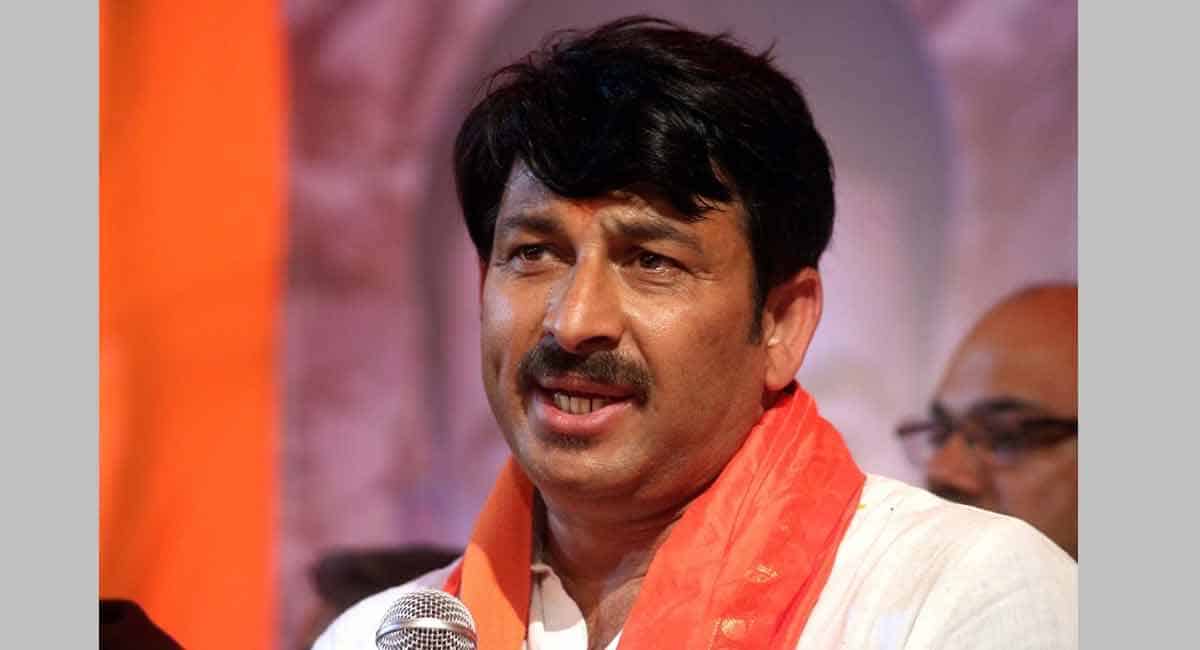 Manoj Tiwari tests positive for Covid-19