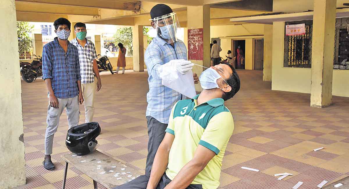 Telangana reports 1825 Covid cases, 1042 from GHMC on Monday