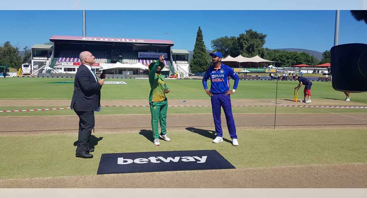 SA vs IND, 3rd ODI: India make four changes, opt to field first