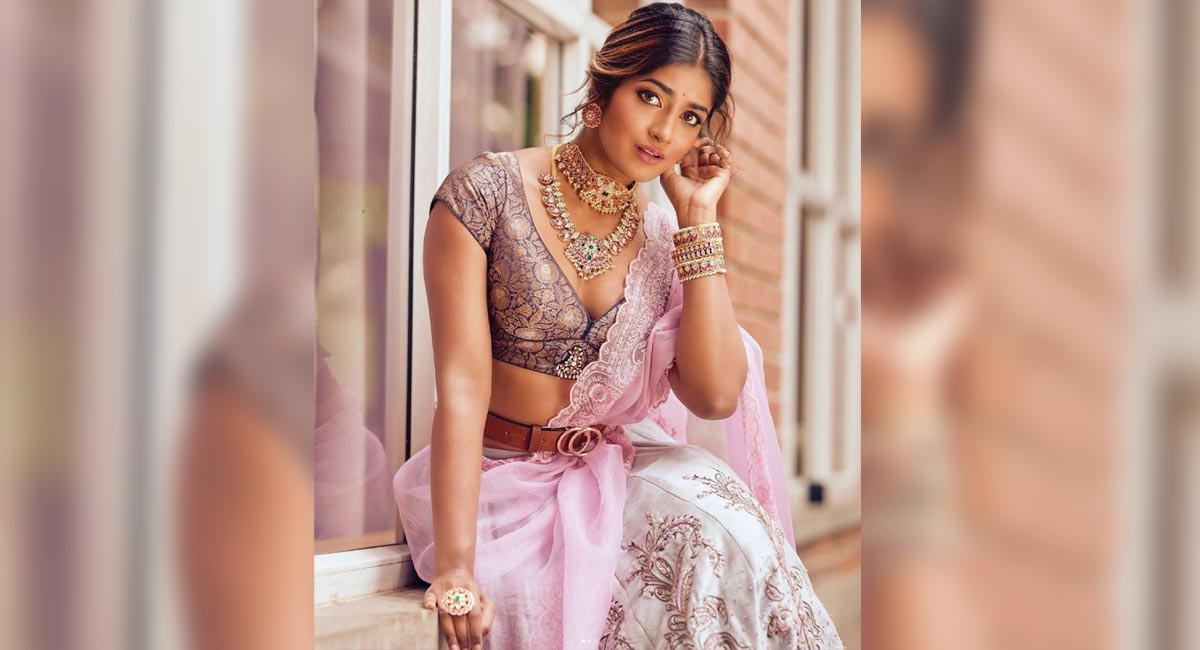 “Fetish for fair skin” annoyed Dimple Hayathi