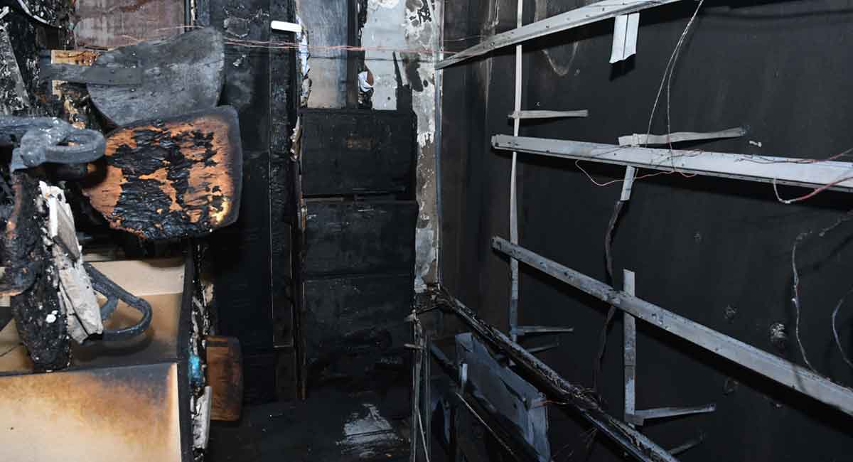 Fire mishap occurs at HDFC bank branch in Hanamkonda