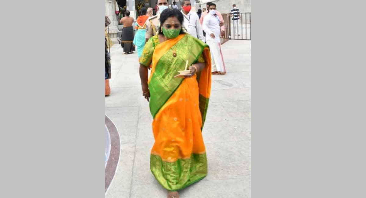Tamilisai formally launches Suggestions and Grievances box