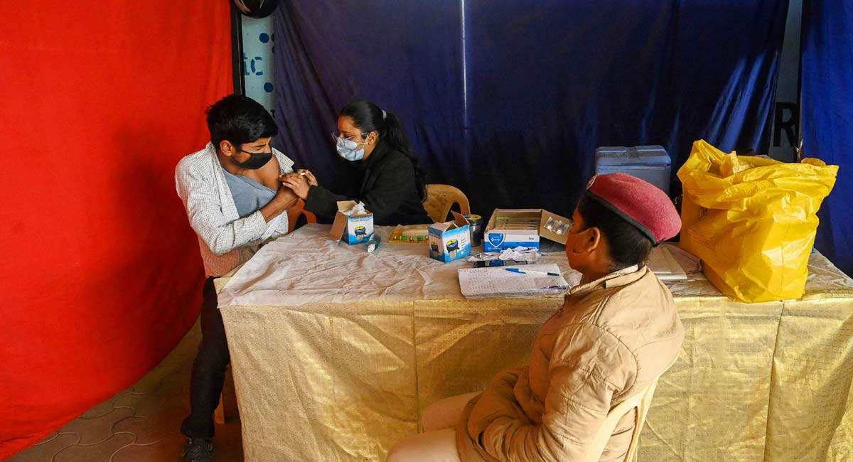 India logs 2,68,833 Covid-19 cases, 402 deaths in a day