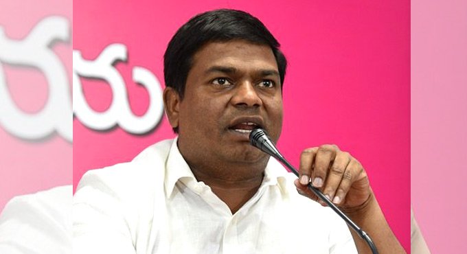 Tender apology to farmers, TRS MLA to Arvind