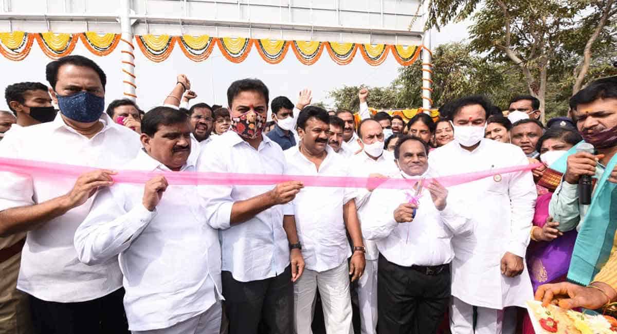 KT Rama Rao inaugurates Shaikpet flyover