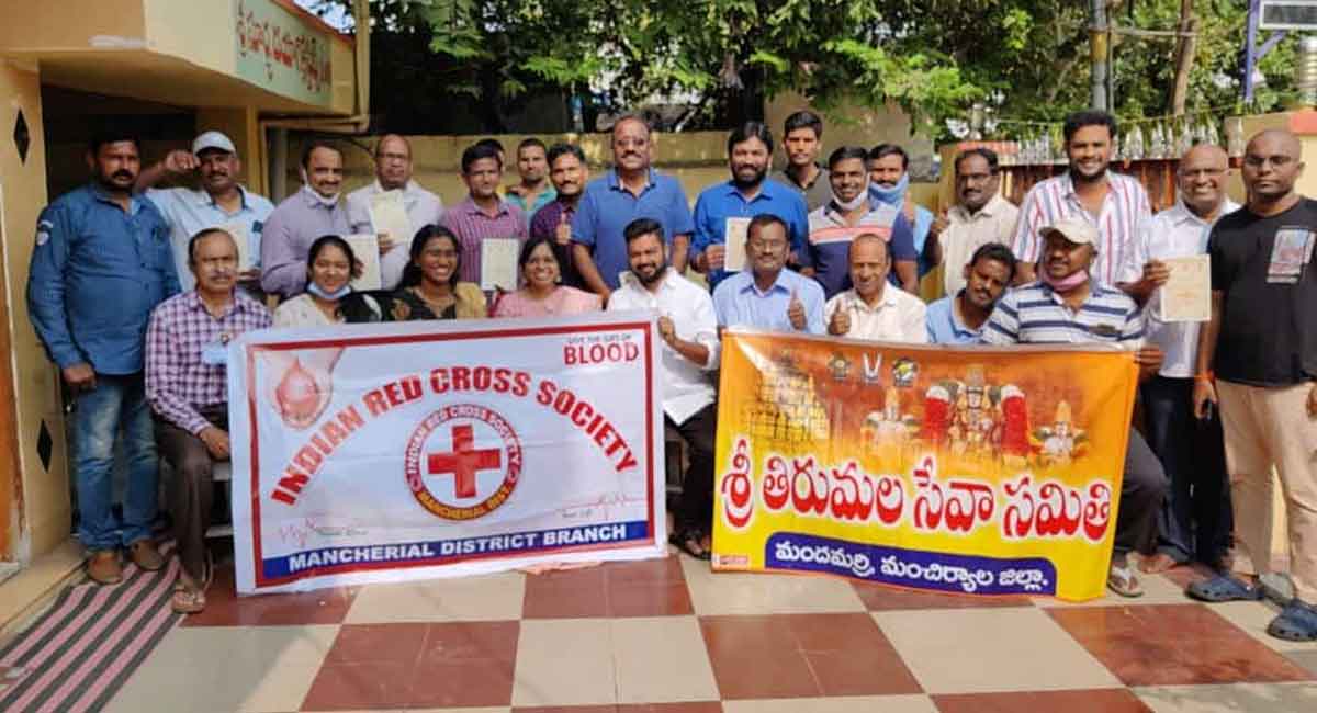 Mancherial doctor, teachers collect 53 units of blood for Thalassemia patients