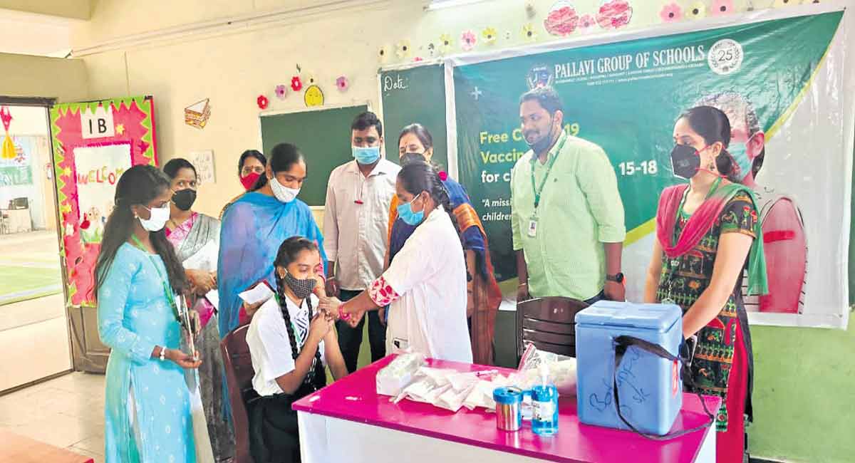 Pallavi Group of Institutions: Vaccination camp organised