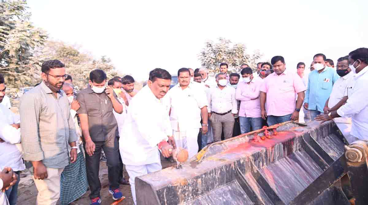 Taking up development works with CSR funds: Patancheru MLA