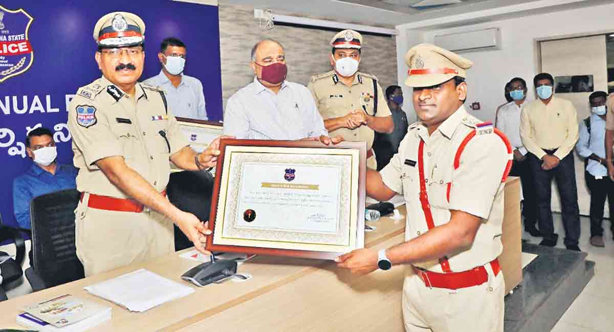 Telangana: Manugur, Vemsoor adjudged Best Police Stations
