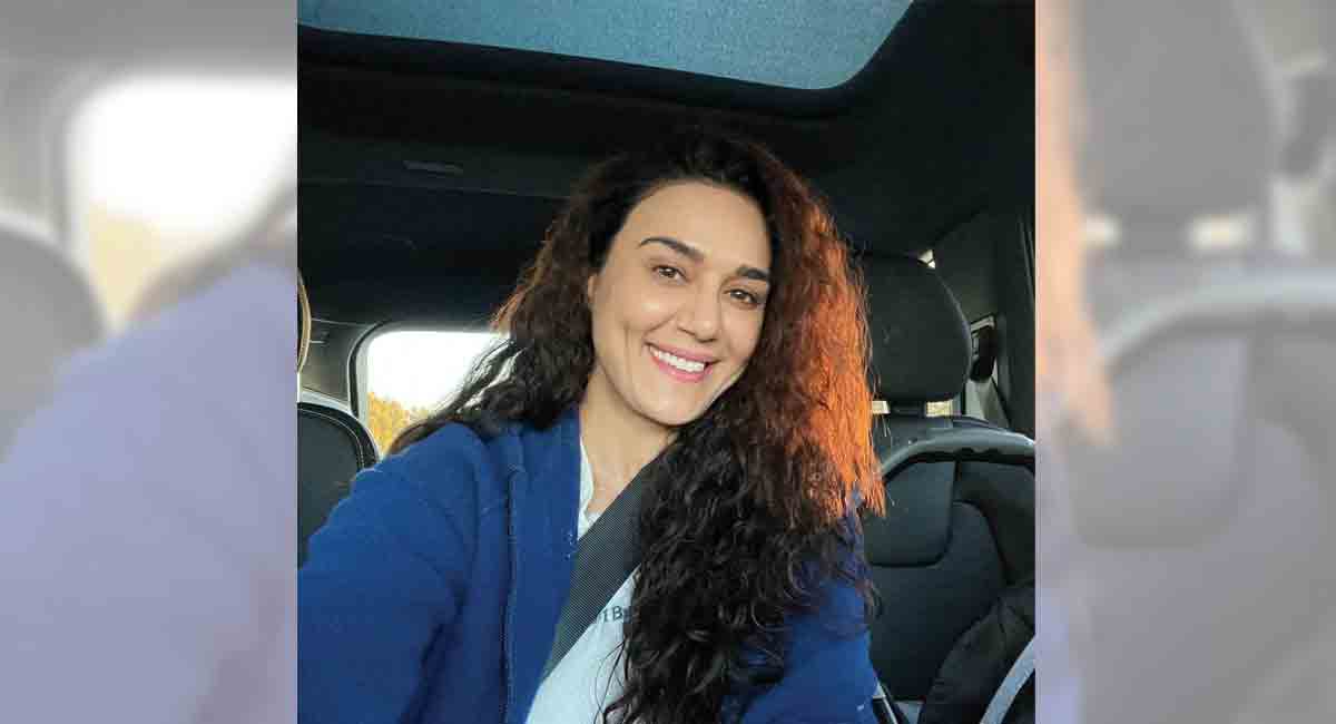 Preity wins fans with glowing selfie