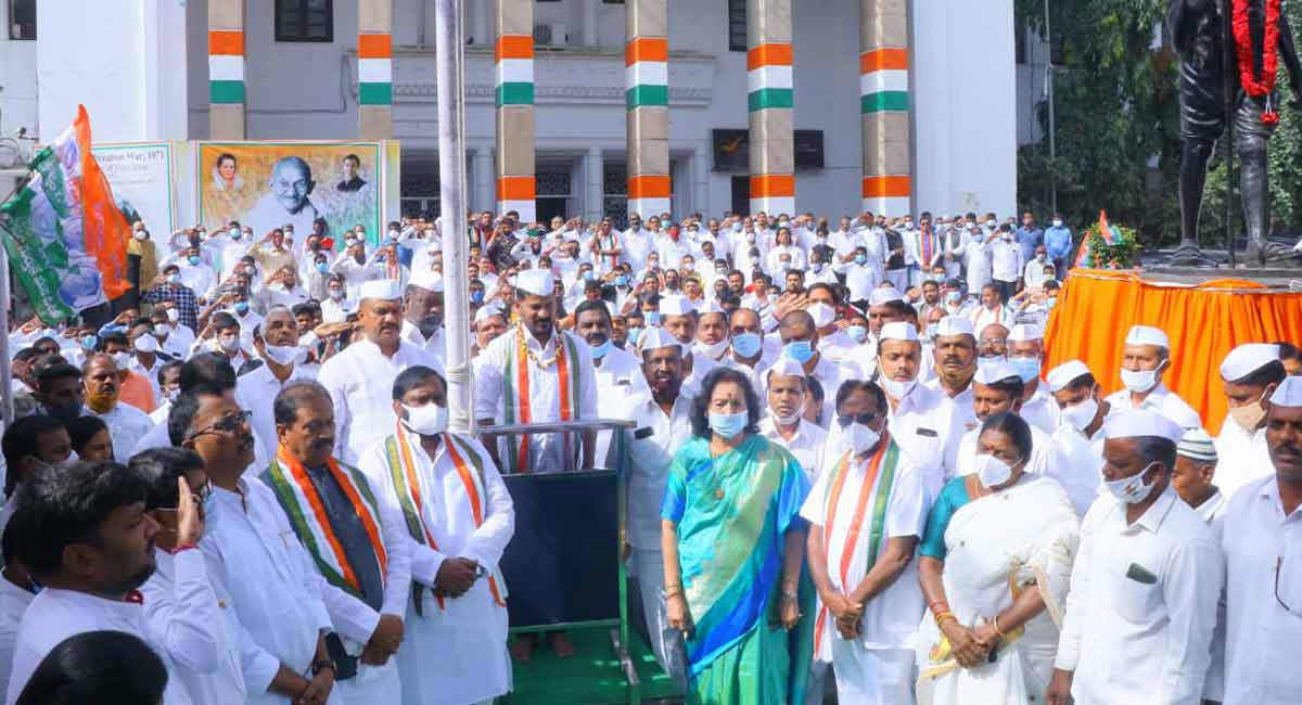 Revanth Reddy unfurls national flag on 73rd Republic Day