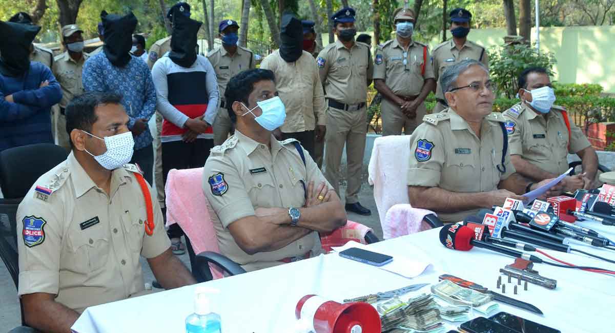 Sangareddy police nab sheep thieves, seize pistol