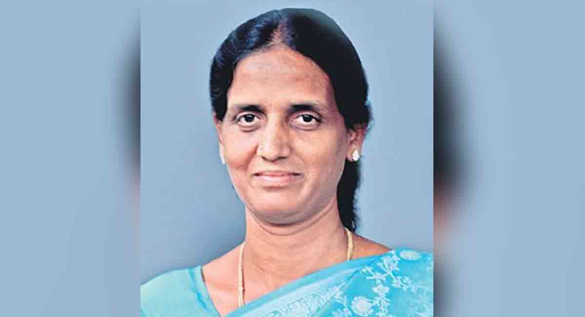 Sabitha Indra Reddy condoles death of Director of Govt Exams