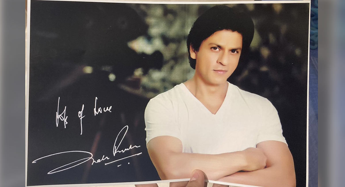 Shah Rukh Khan sends autographed picture, handwritten note to ‘good soul’ Egyptian fan