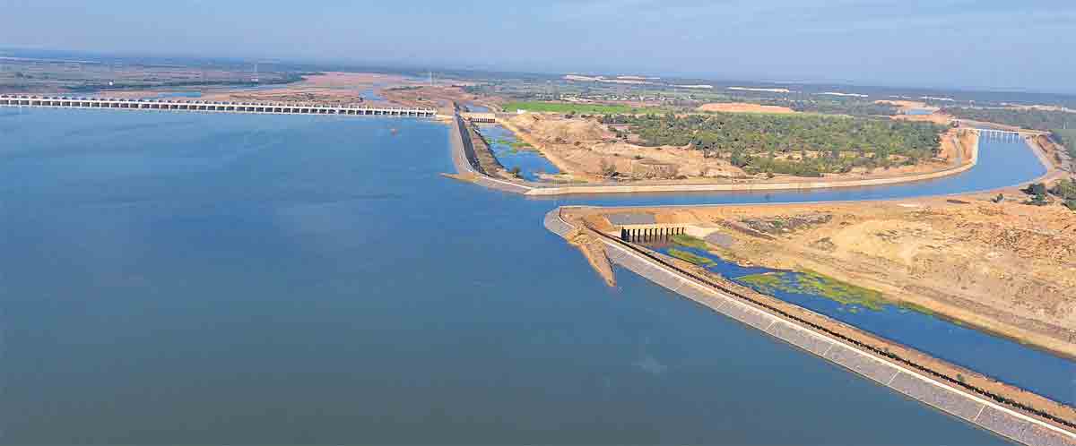 Centre indifferent to Telangana’s projects