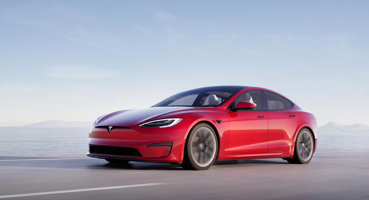 Tesla owner faces criminal charges for deadly Autopilot crash in US