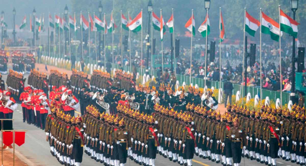 Tricolour unfurled at Rajpath with booming 21-gun salute