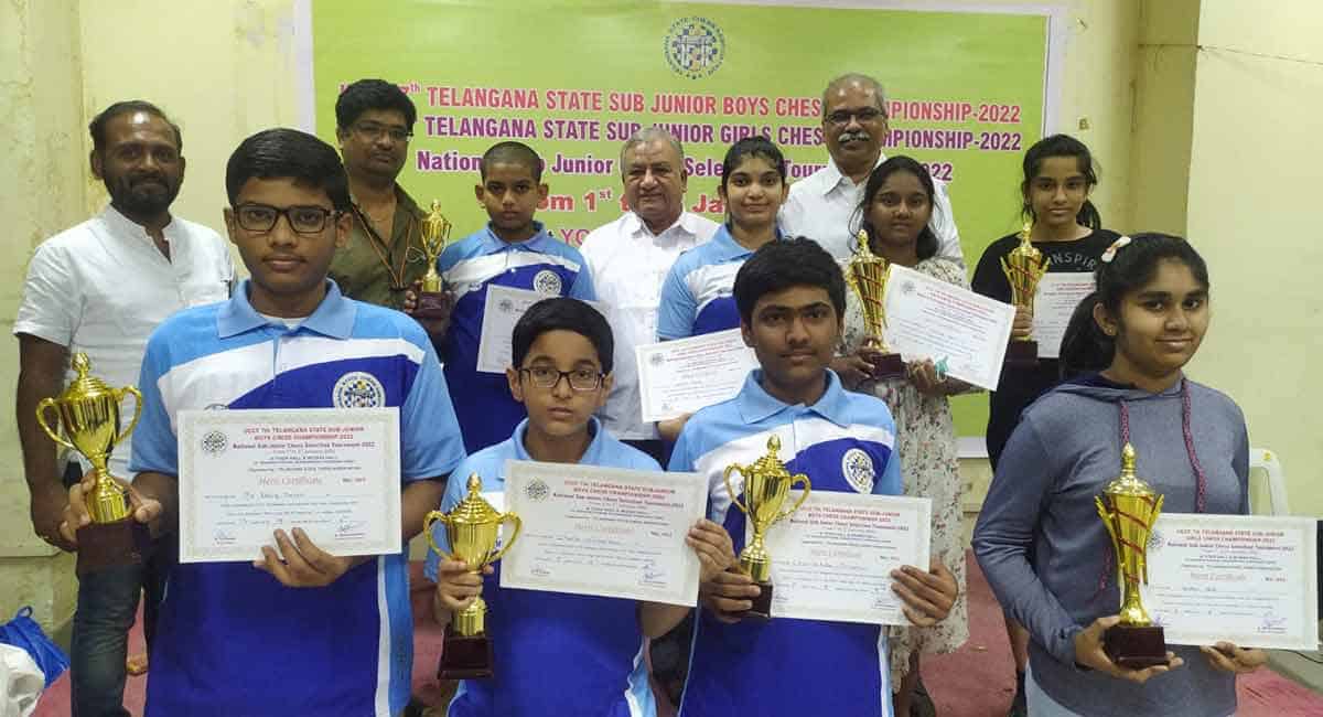 Dhruva, Kheerthi are winners at UCCF sub-junior chess championship