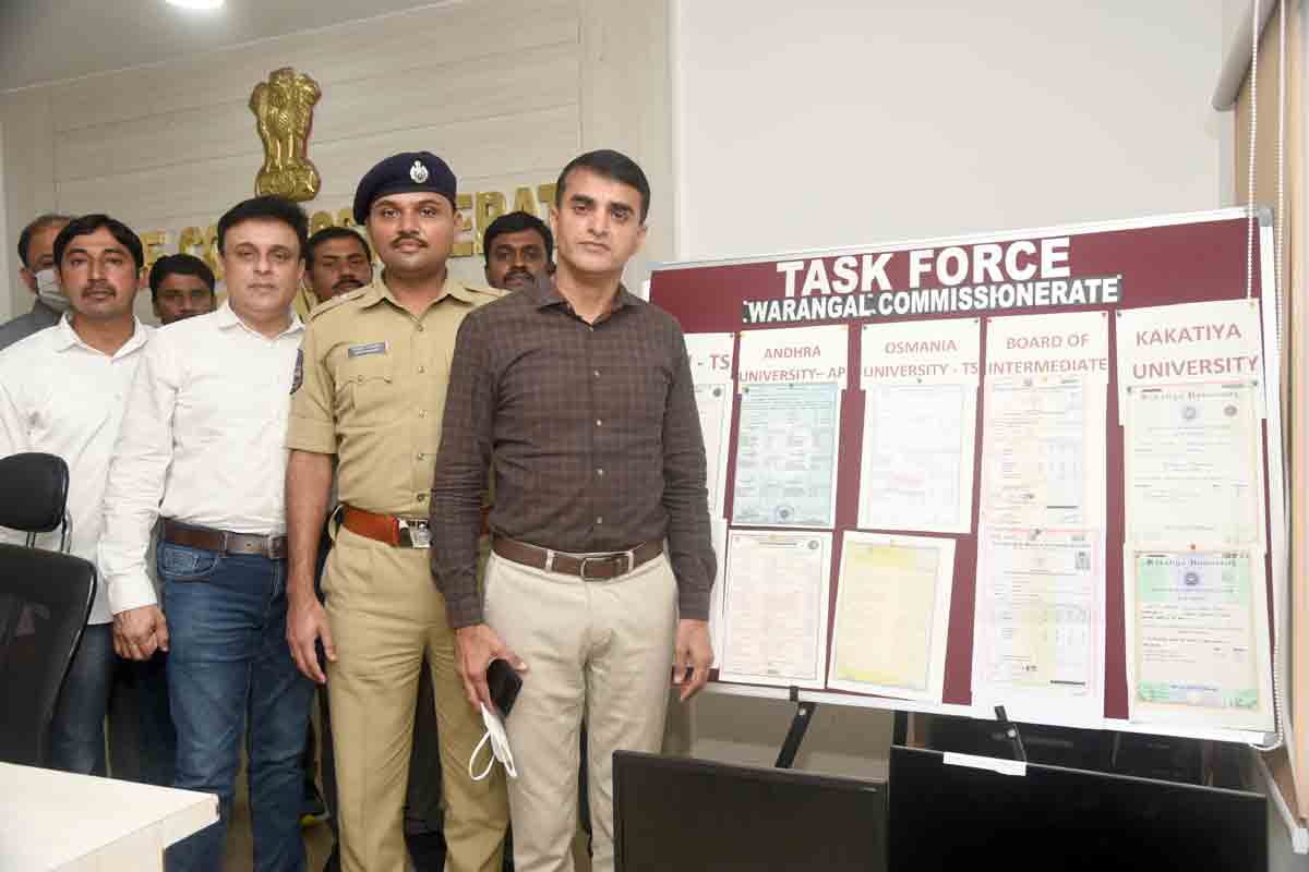 Warangal: Owners of educational consultancies held for creating fake certificates