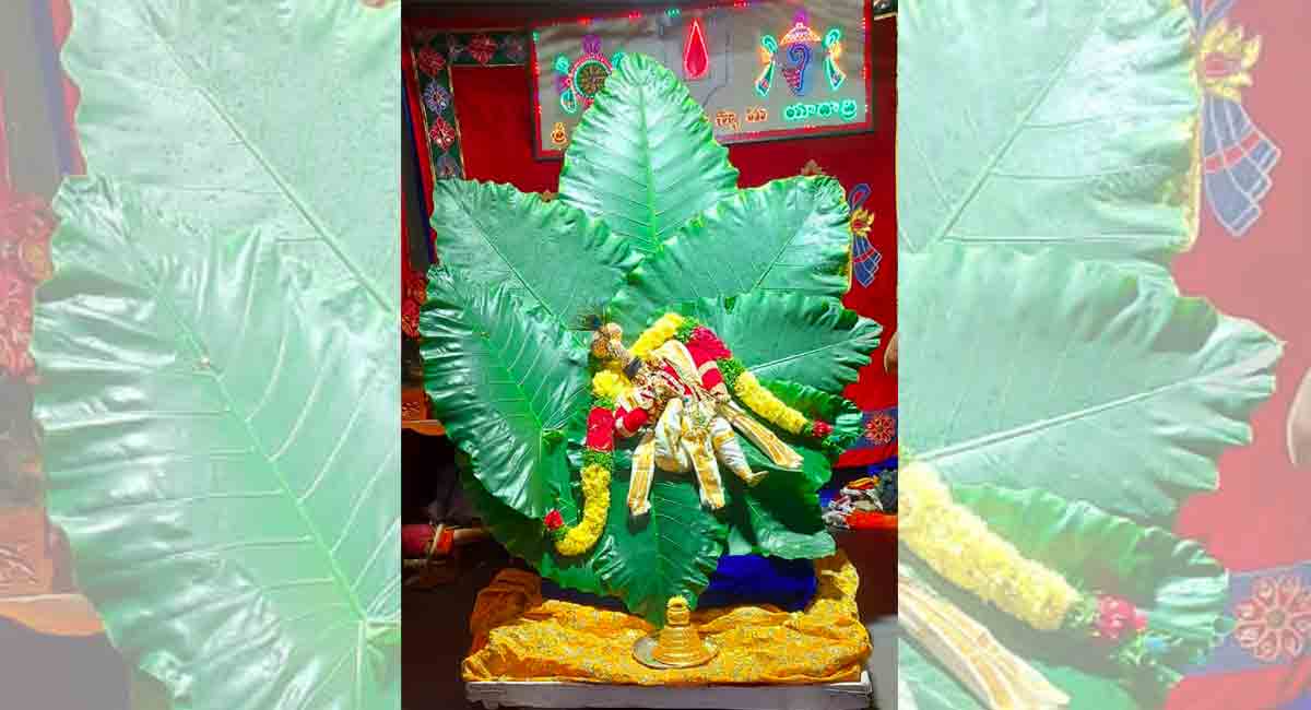 Sri Yadadri Lakshminarsimha Swamy appears in the attire of Vatapathra Sai