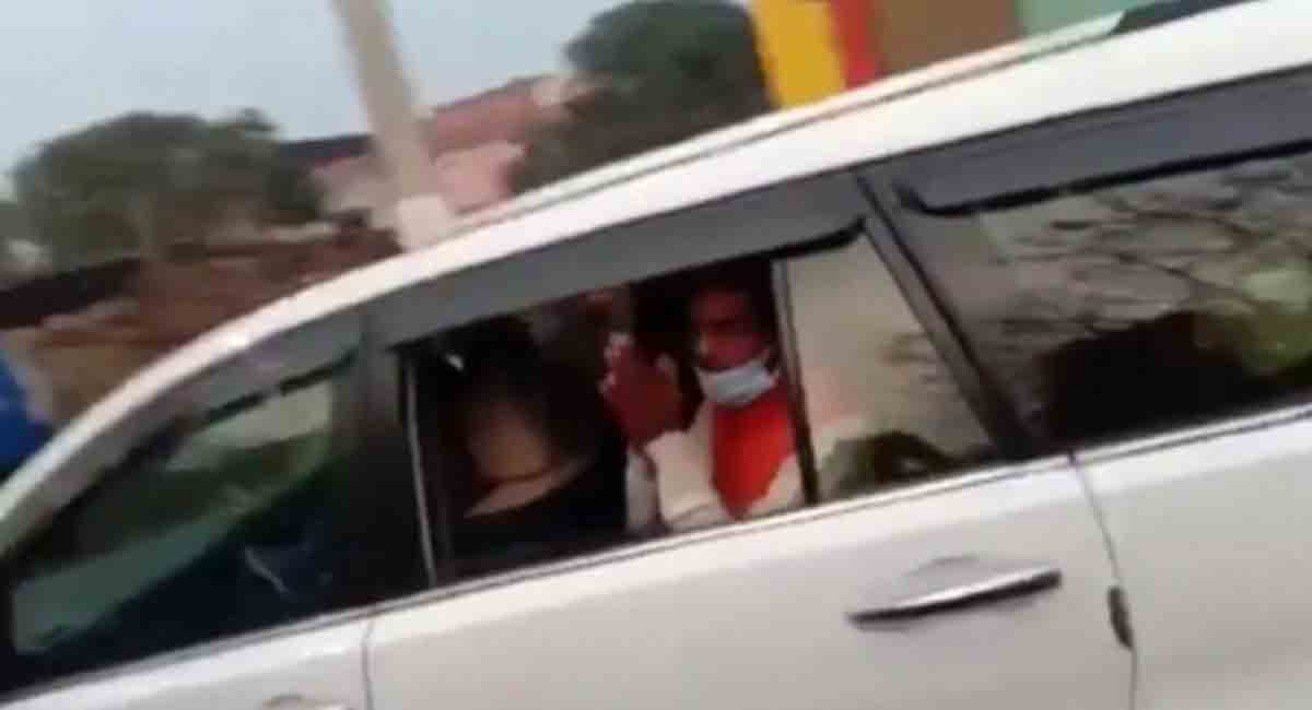 Uttar Pradesh: Angry crowd drives away BJP MLA