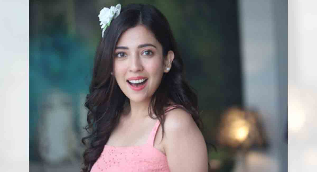 36 Farm House Review: Mundane and mediocre film