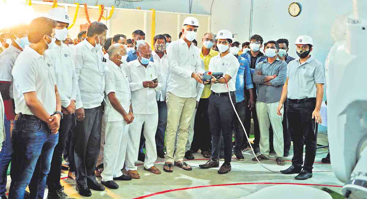 Harish Rao inaugurates Robotic construction 3D printer in Siddipet