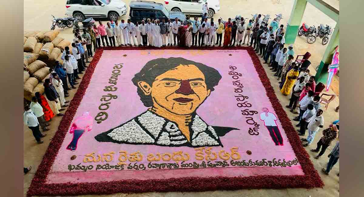 Farmers create massive portrait of CM using agricultural produce In Khammam