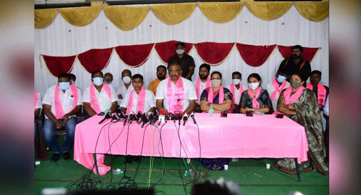 Karimnagar Mayor seeks Sanjay’s dismissal from Lok Sabha