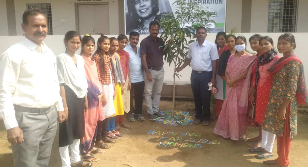 Plantation, special prayers mark New Year Day in Khammam