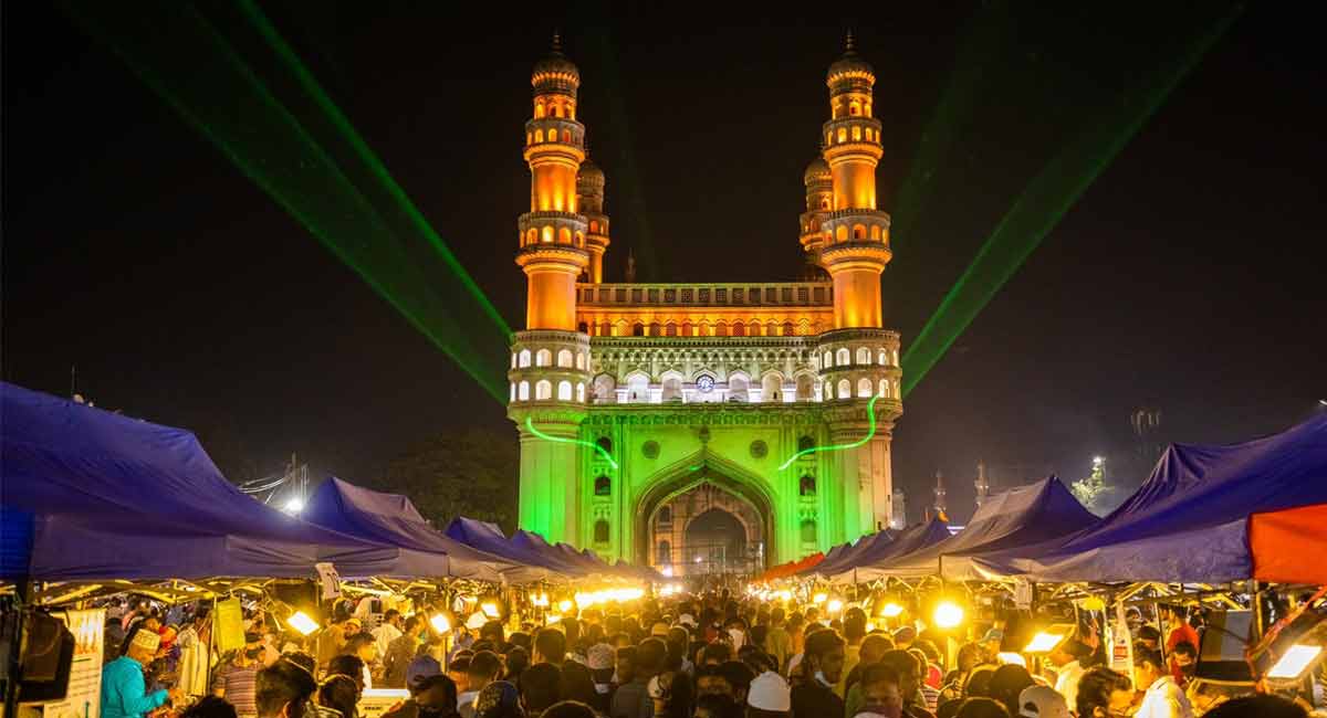 Hyderabadis celebrate the city on National Tourism Day
