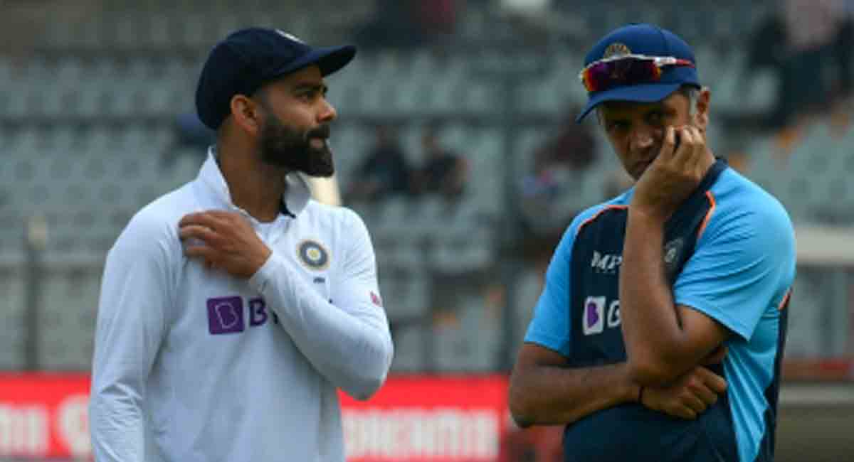 Kohli receives throwdowns from Dravid