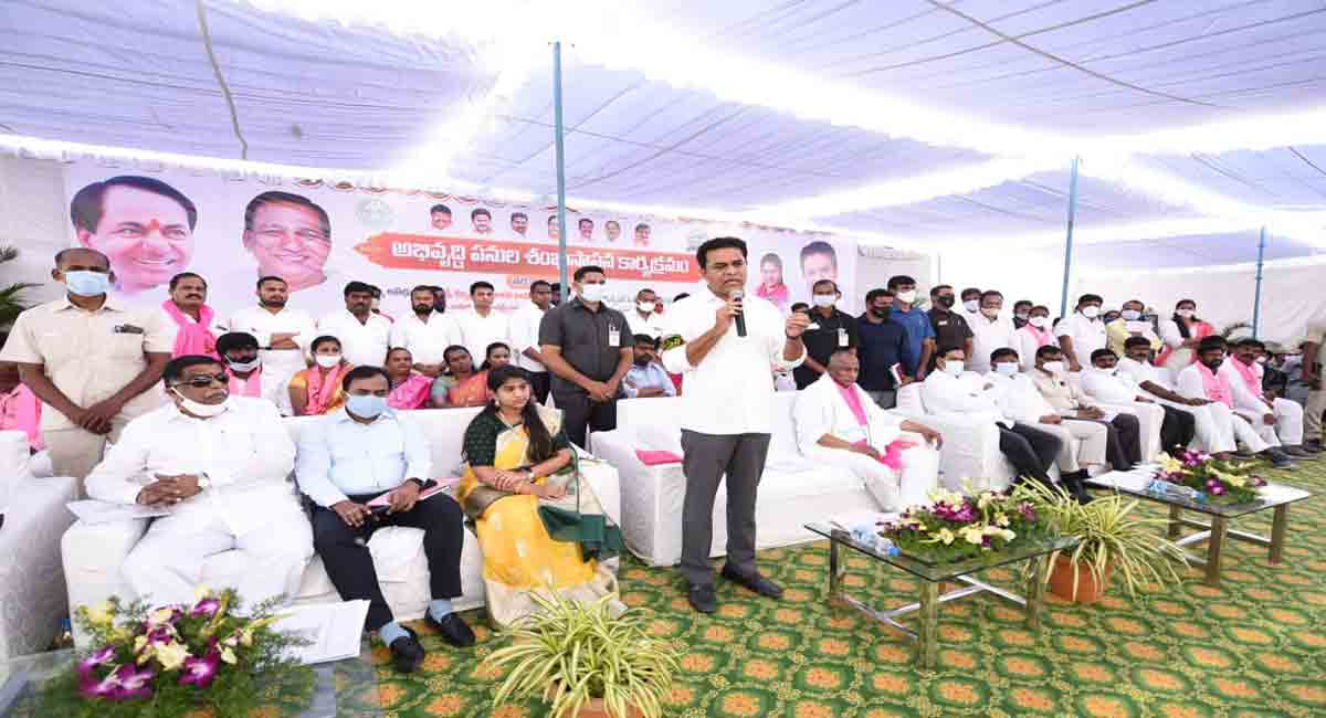 KTR assures pattas for poor in Jawaharnagar