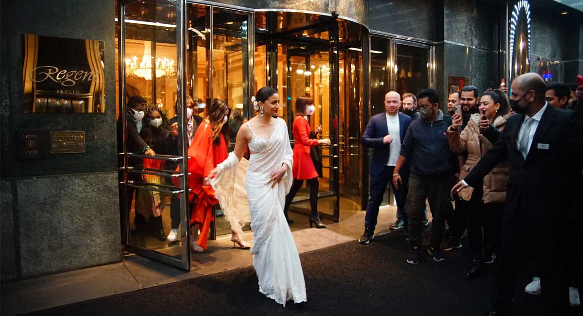 Alia Bhatt stuns in silk chiffon saree at Berlin Film Festival