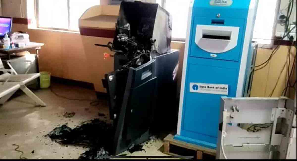 Telangana: Miscreants set afire ATM machine in failed attempt to steal money