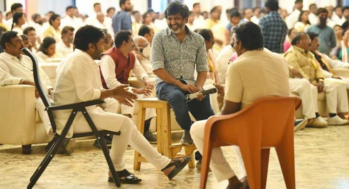 Megastar Chiranjeevi recovers from Covid