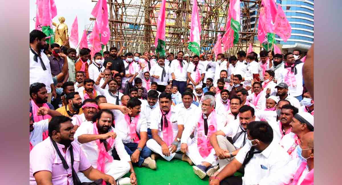 Modi conspiring to reunite Telangana with AP: Gangula