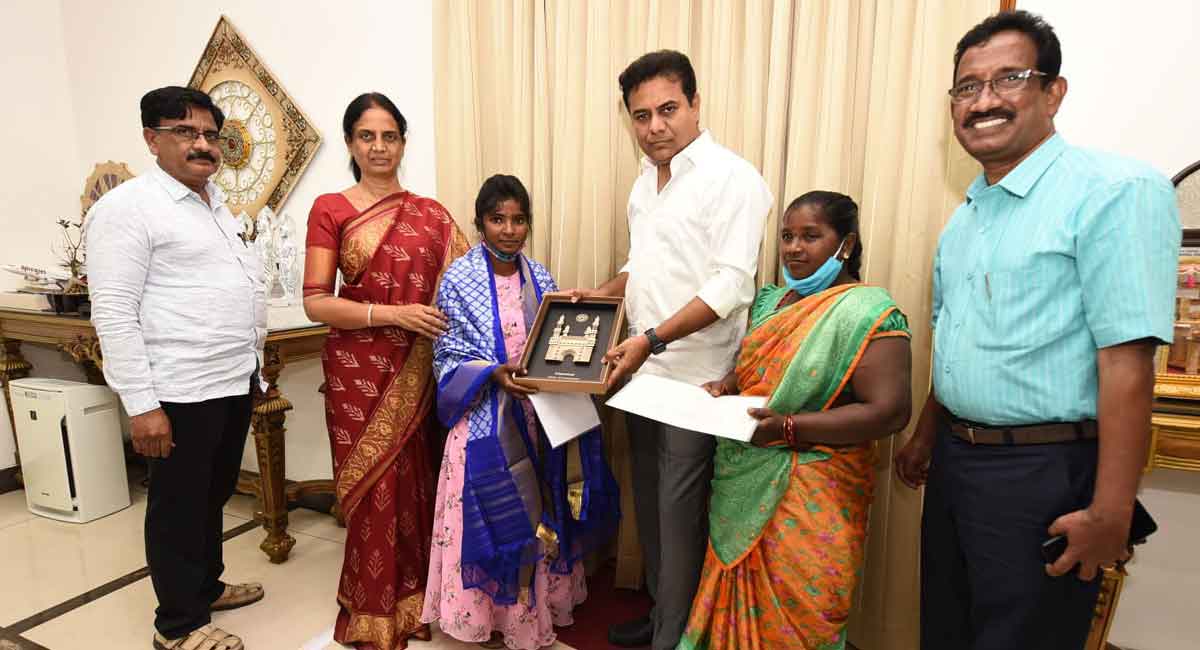 KTR hands over sanction letter for 2BHK, Rs 4L assistance to Inter student