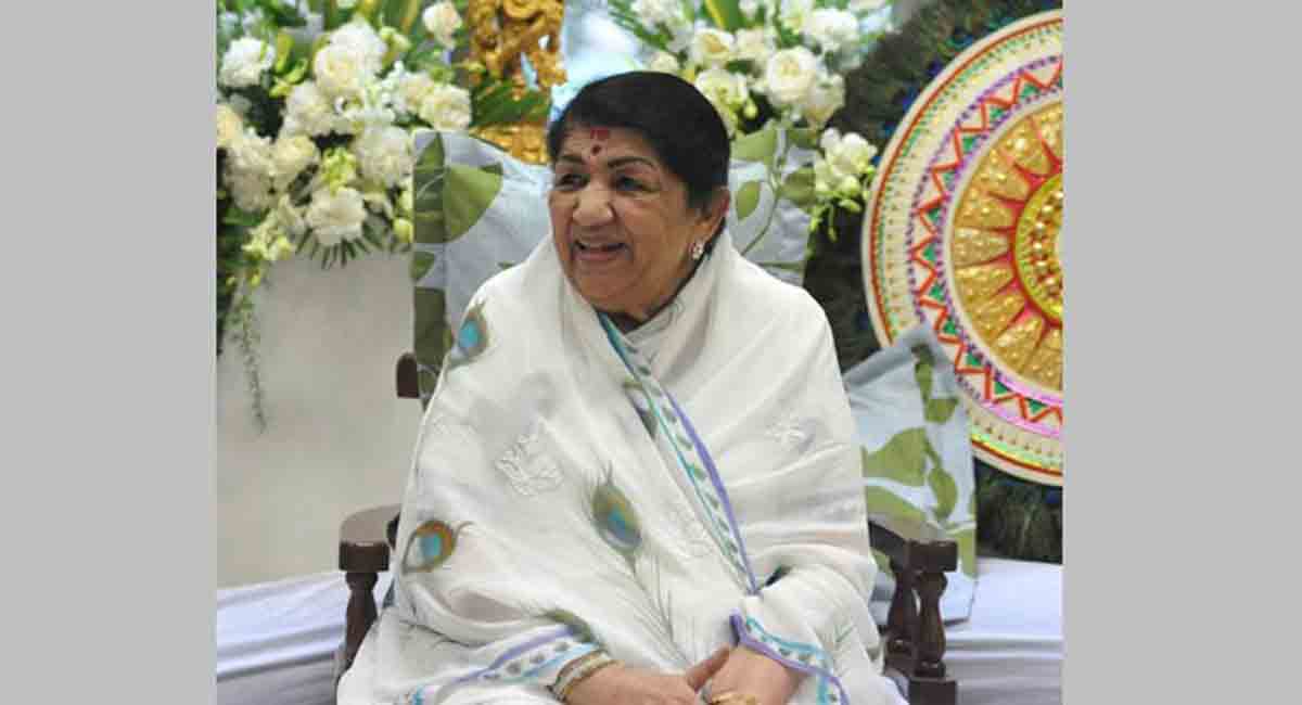 Lata Mangeshkar once again on ventilator support as singer’s health deteriorates