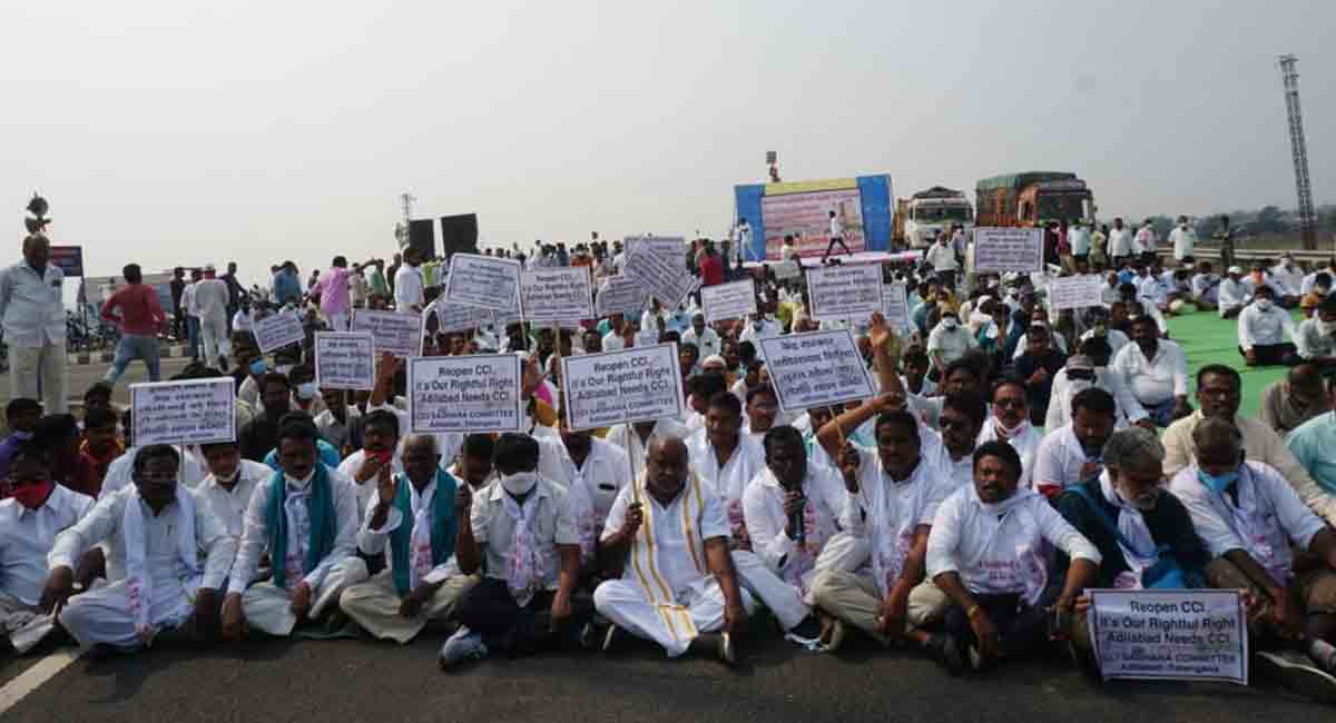 MLA Jogu Ramanna demands Centre to revive CCI