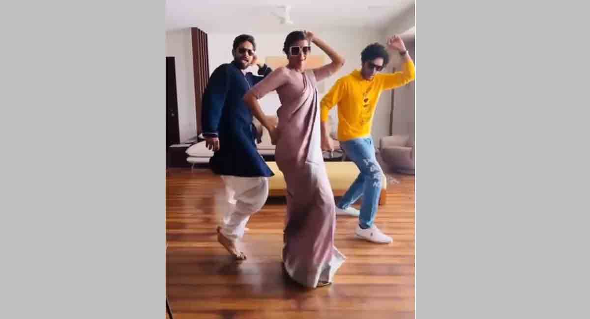 Manchu Lakshmi shakes a leg with ‘DJ Tillu’, posts a Insta reel