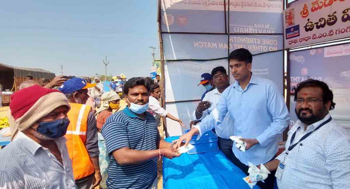 Mineral water, butter milk distribution at Medaram