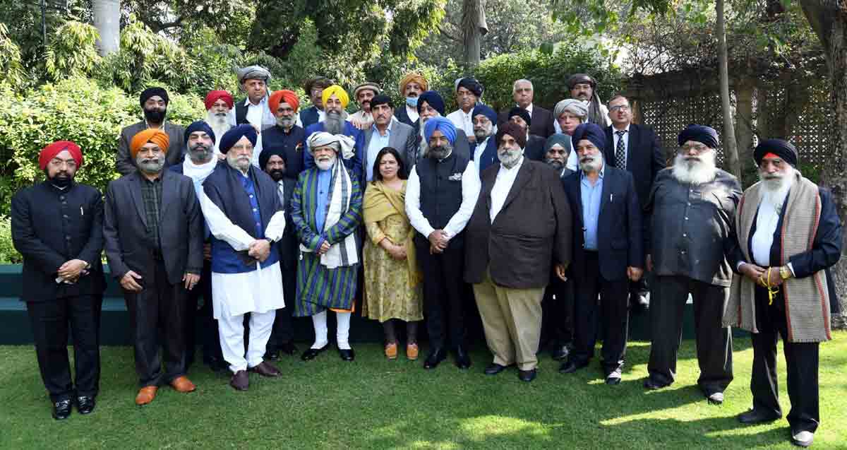Members of Afghan Sikh-Hindu delegation thank PM Modi for CAA