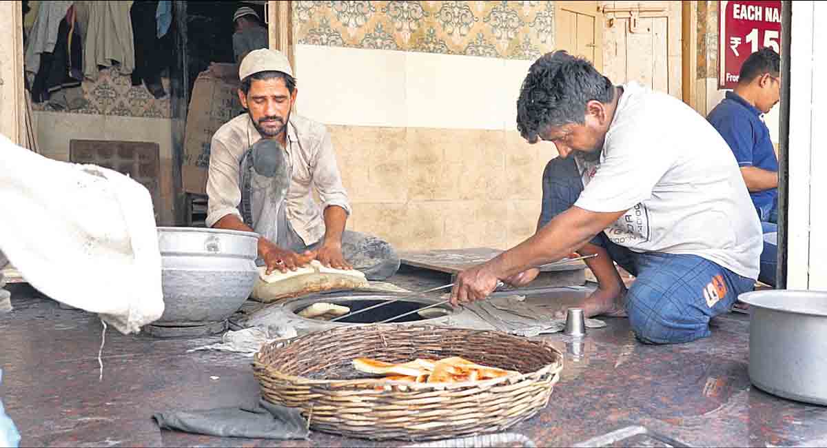 Hyderabad: Flavour of Munshi Naan still lingers