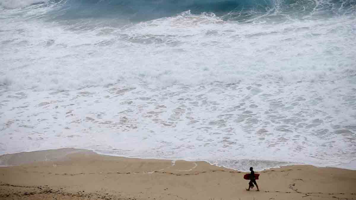 Tectonic Evolution of Greater Maldive Ridge