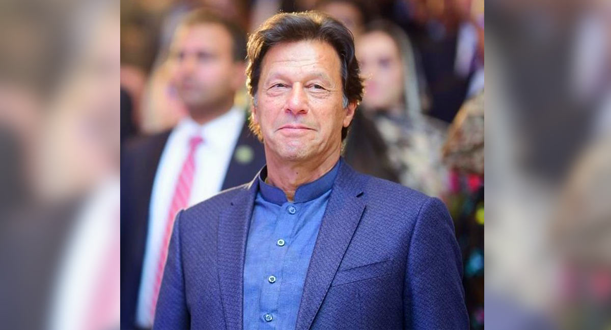 Pak PM Imran Khan pays tribute to Lata Mangeshkar