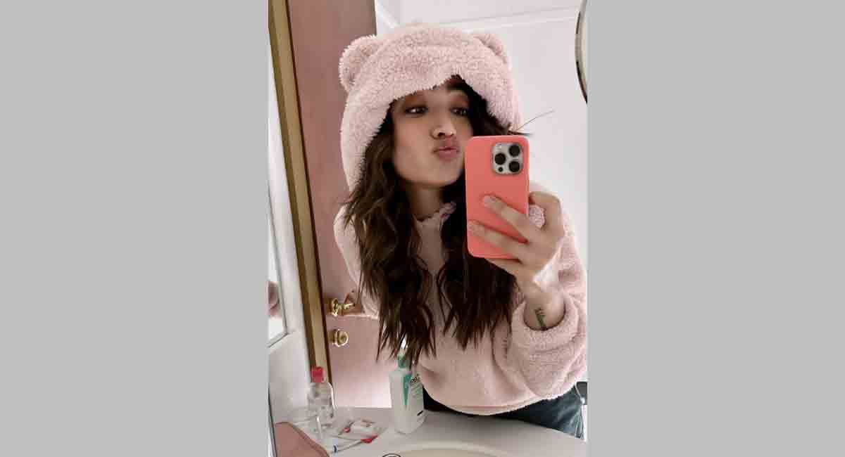 Rashmika Mandanna jets off to Russia