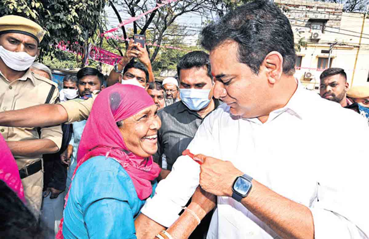 Centre blocking development in SCB, says KTR