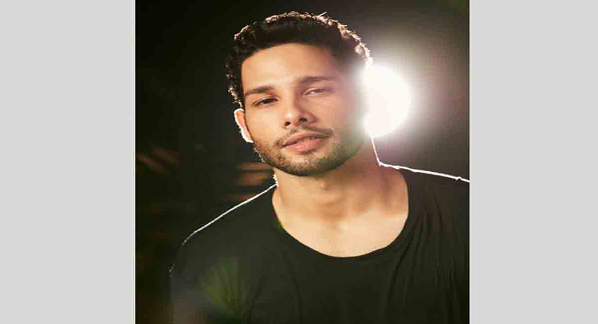 Suited up Siddhant Chaturvedi turns up the heat on the internet
